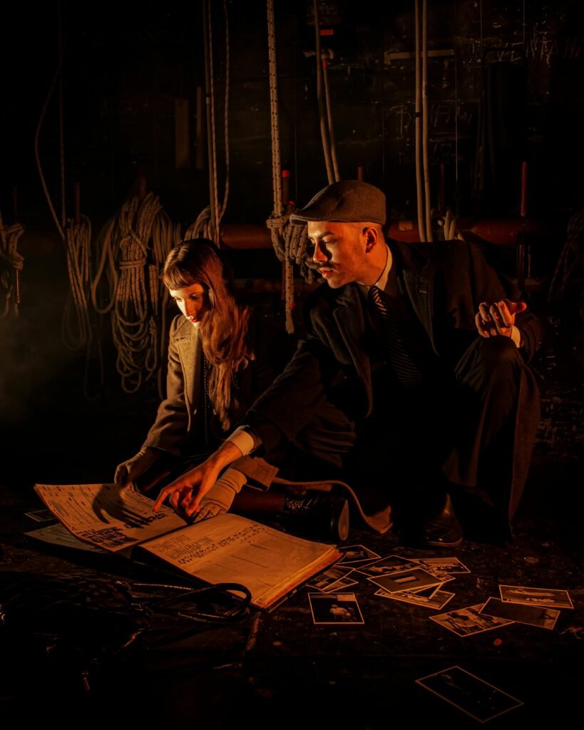 Writing mystery stories with clues & suspense